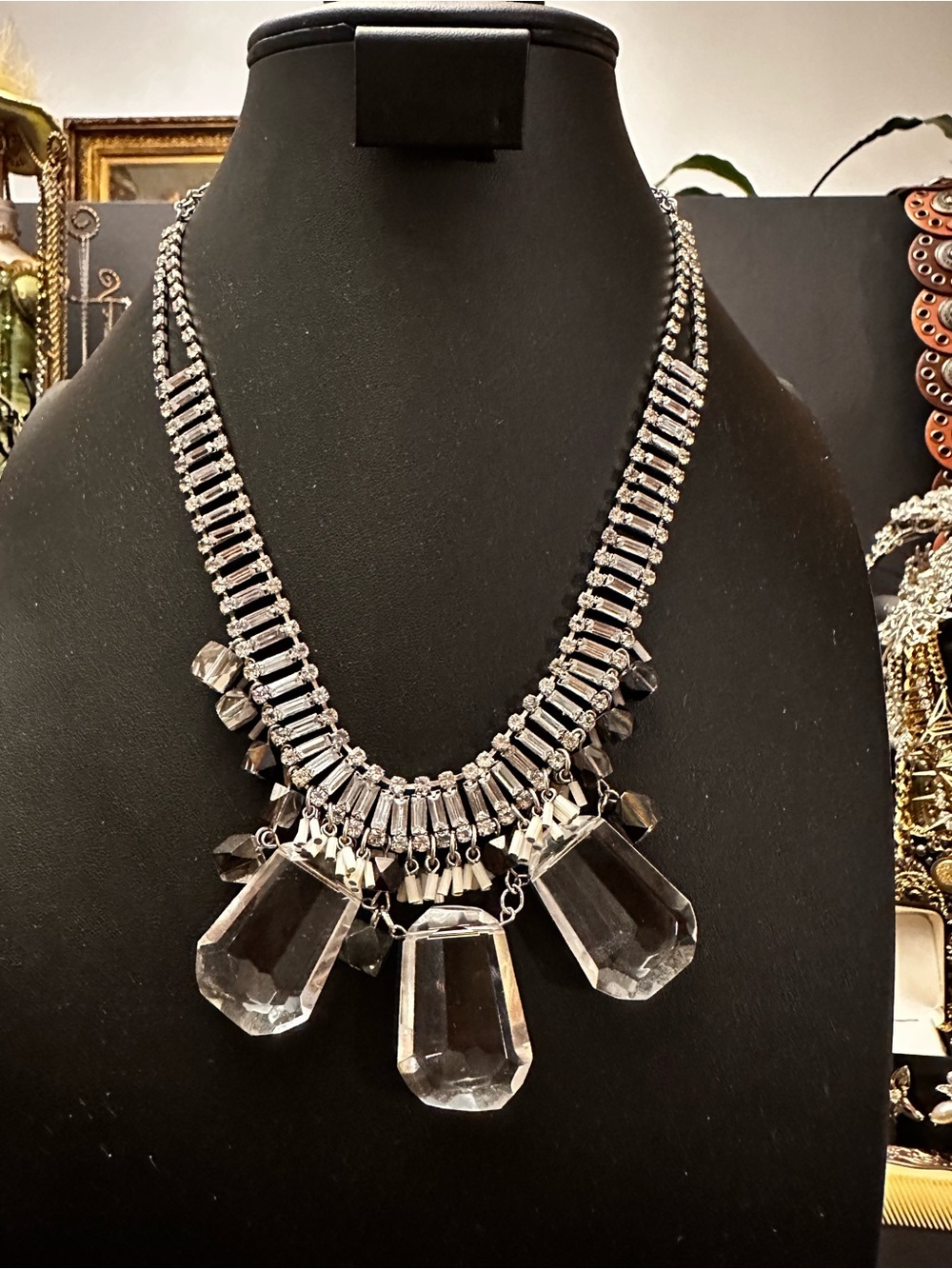 Coldwater Creek Glass & Crystal Statement Necklace 22” plus extender